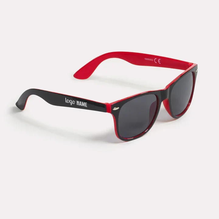 Lunettes de soleil de couleurs mélangées