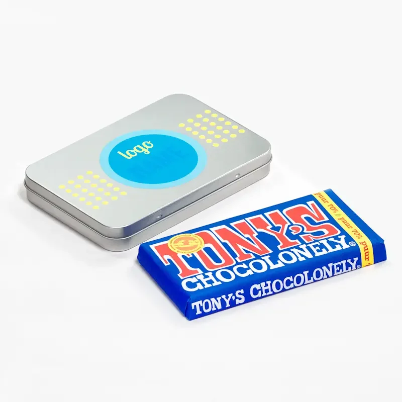 Boîtes en aluminium avec grand chocolat