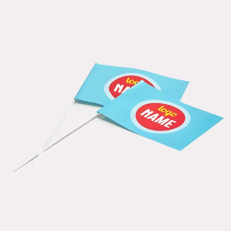 Petits drapeaux